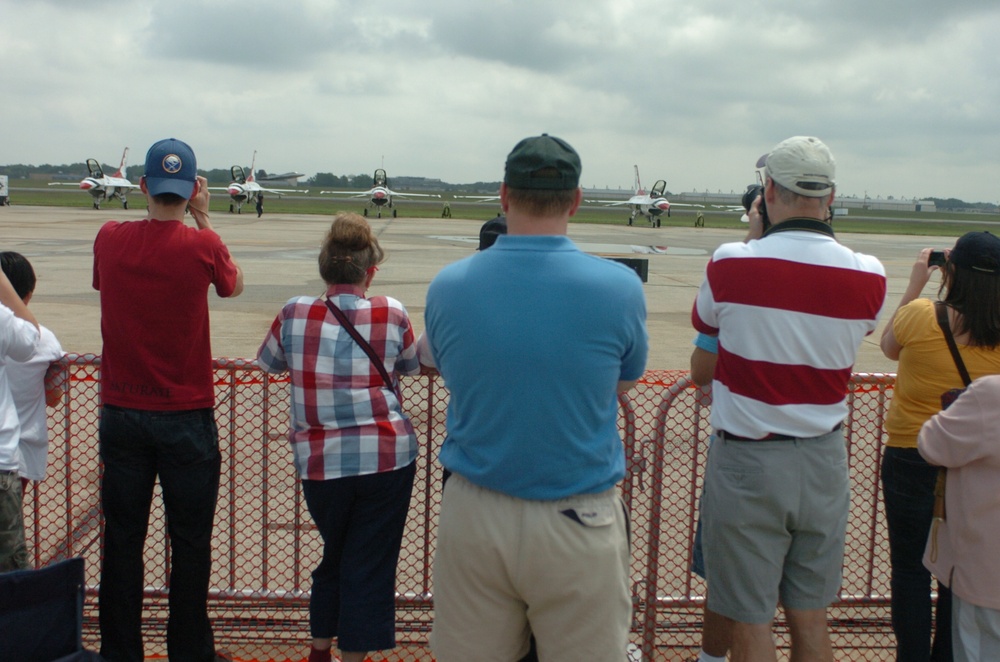 Joint Service Open House 2009 at Andrews Air Force Base