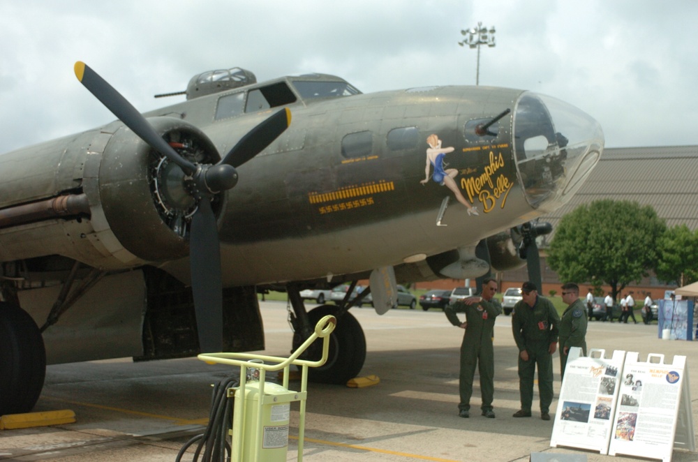 Joint Service Open House 2009 at Andrews Air Force Base