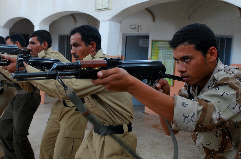 Iraqi border police hone skills