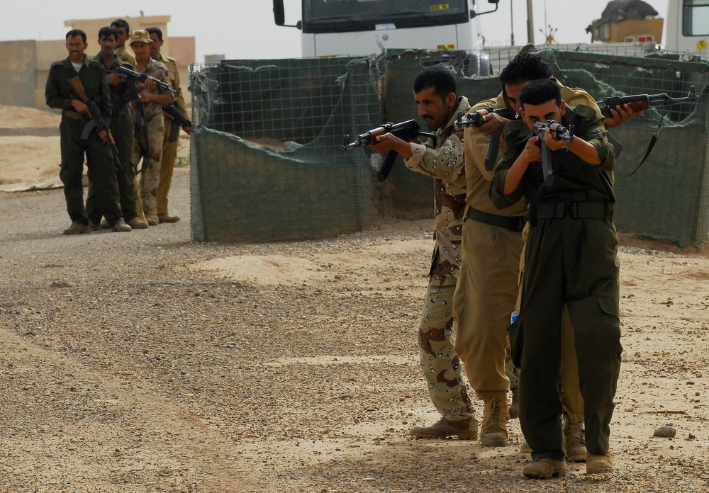 Iraqi border police hone skills