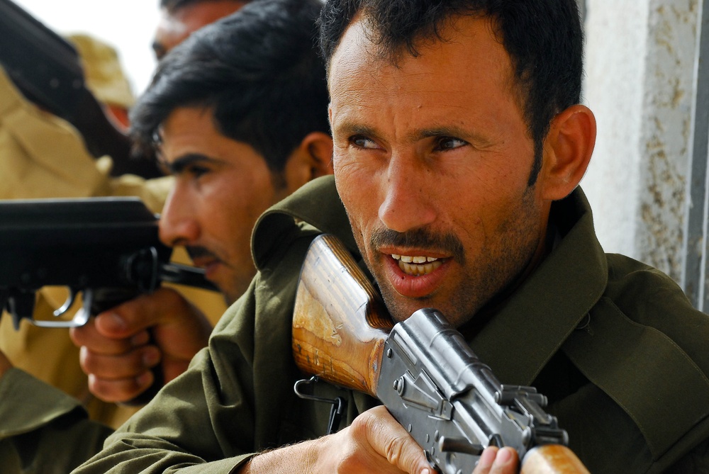 Iraqi border police hone skills