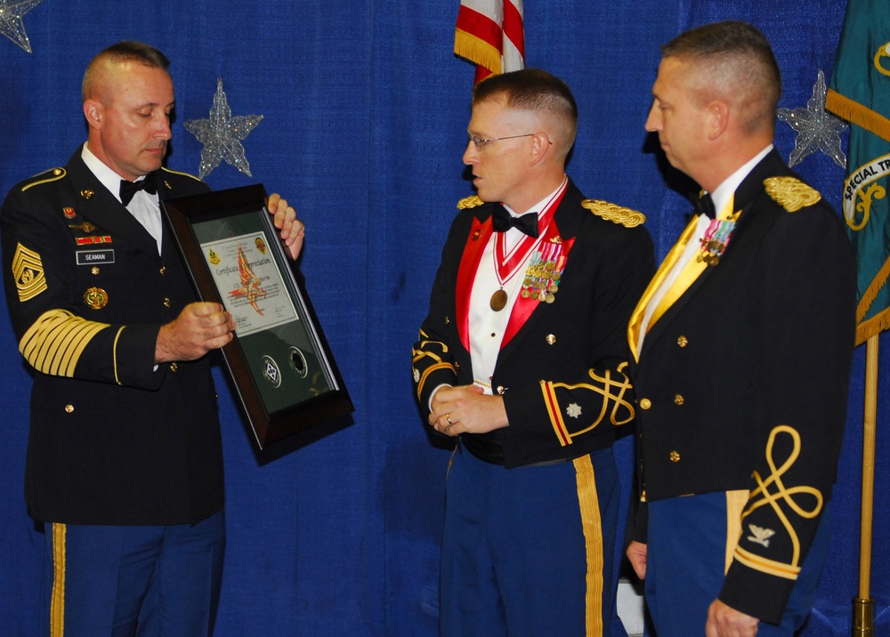 A formal evening welcomes Soldiers home