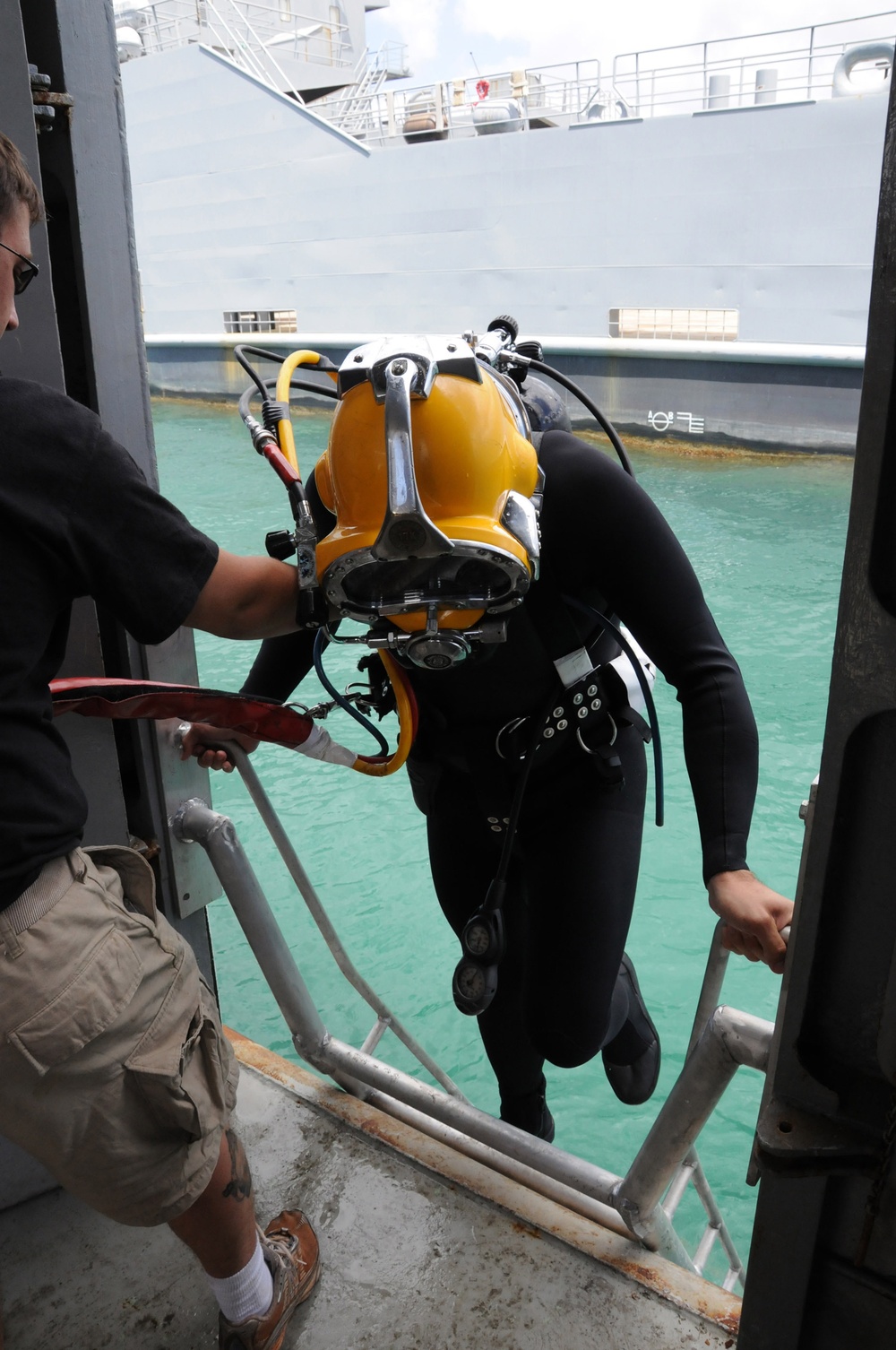 Army Divers in Hawaii Prepare for Deep Sea Mission