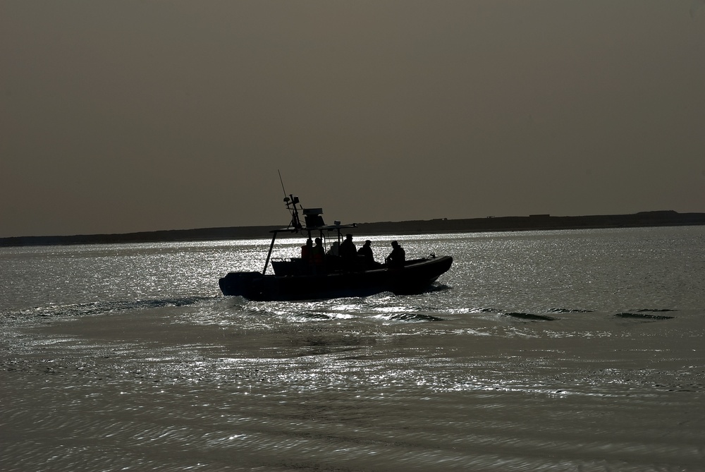 Patrol on the Khar Abd Allah river near Basra, Iraq