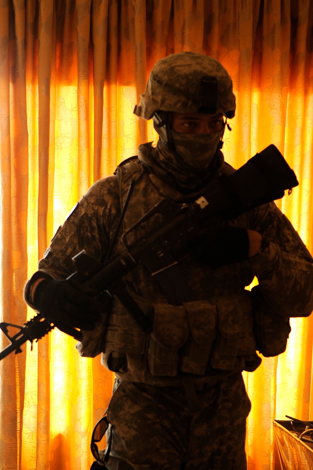 Soldiers meet with Iraqi tomato growers association Soldiers meet with Iraqi tomato growers association