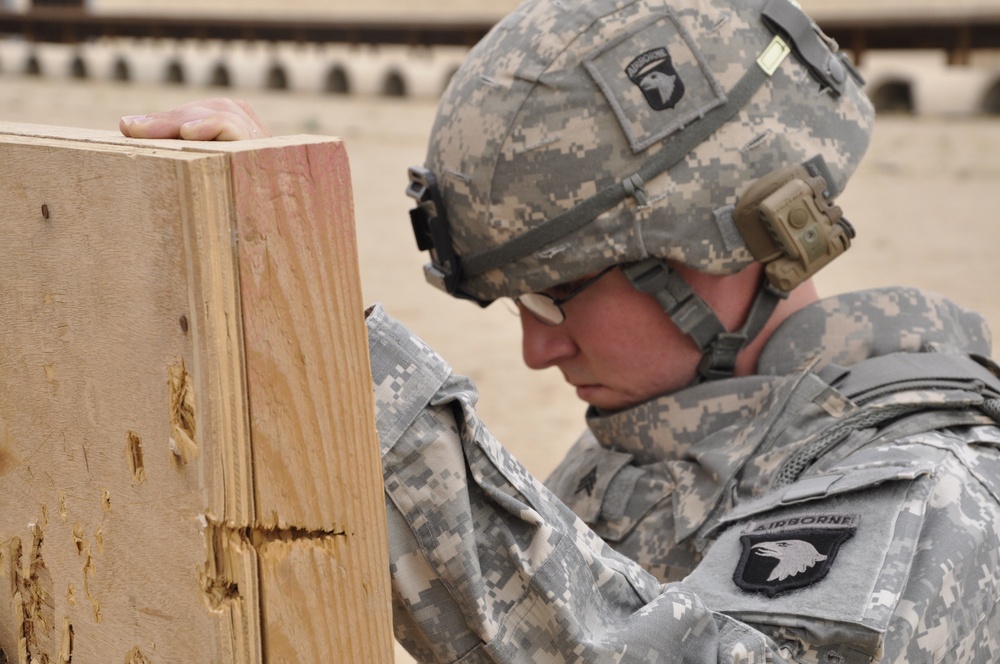 Camp Arifjan hosts 1st Sustainment Command (Theater) Soldier and Non-commissioned Officer of the Year competition