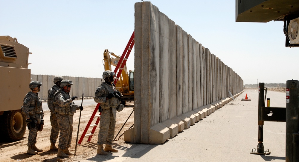 Coalition Forces to Return Portion of Highway to Iraqis