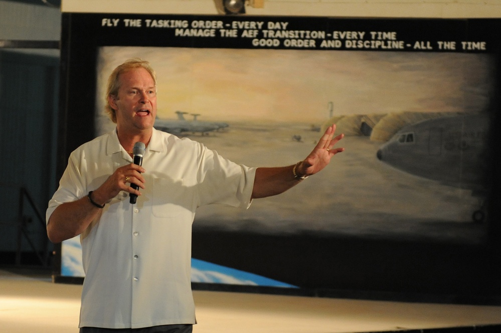 Motivator Speaks to 380th Airmen