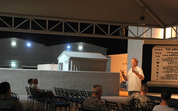 Motivator Speaks to 380th Airmen