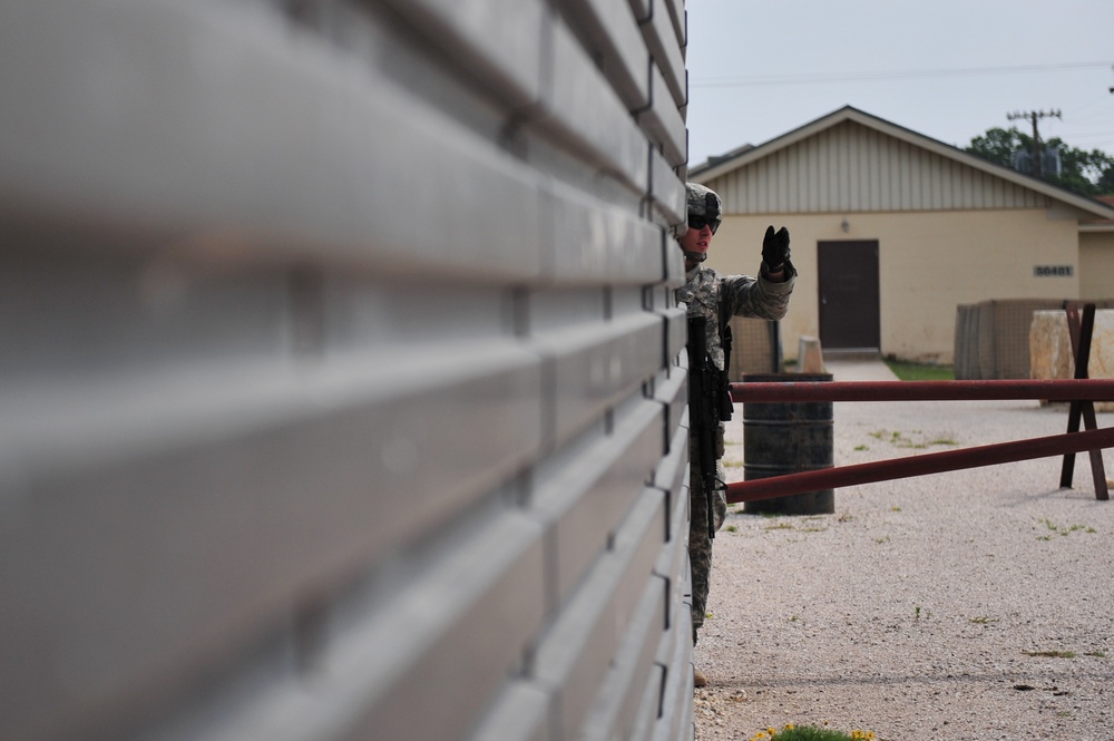 Colorado Guardsmen Conduct Entry Control Point Training at Fort Hood, Texas