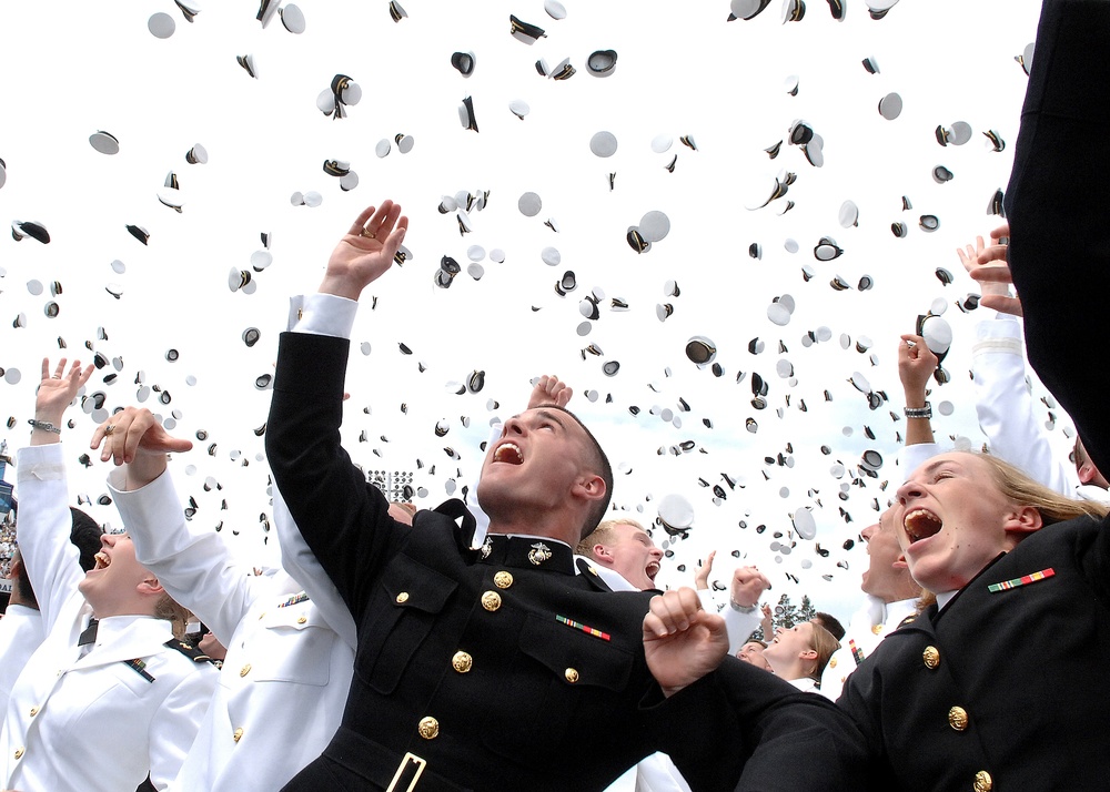 President Barack Obama Delivers Commencement Speech