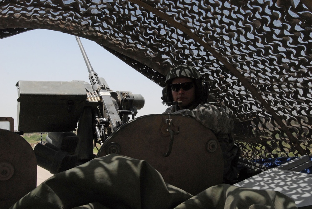 Air Guards: Security atop a Stryker