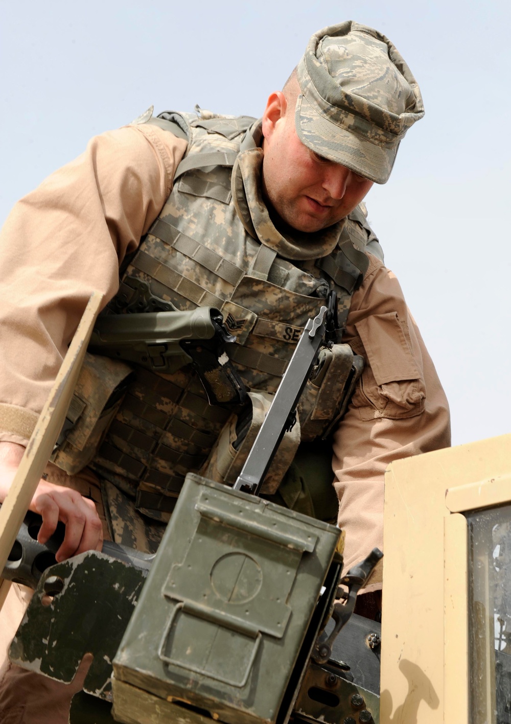 Security Forces Airmen train, mentor Iraqi police