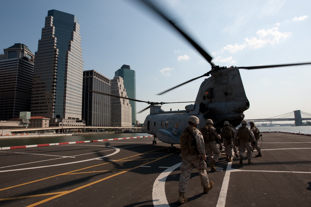 New York's Fleet Week 2009