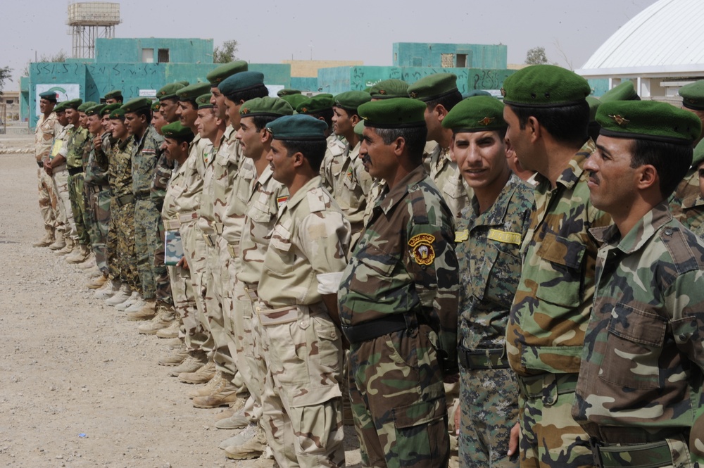 Iraqi special forces soldiers graduate school