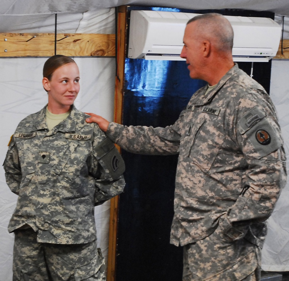 Top NCO recognizes courageous Soldier