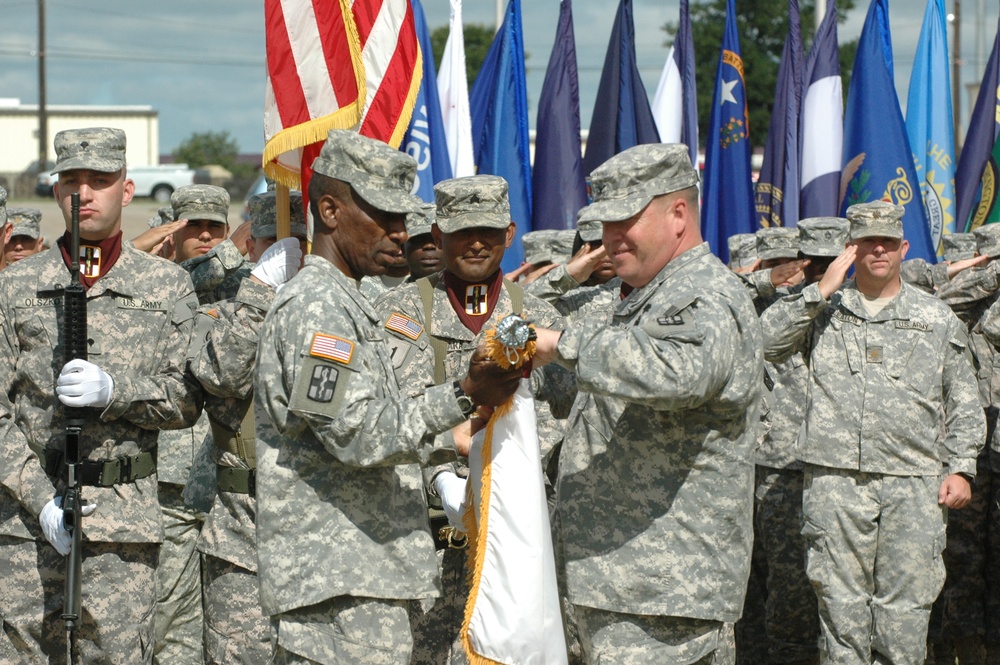 4th Sustainment Brigade Headquarters Soldiers come home, 1st Medical Brigade Headquarters Soldiers case colors for a deployment