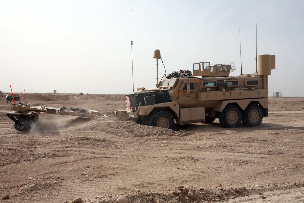 Combat Logistics Battalion 3 Constructs Combat Driver's Course