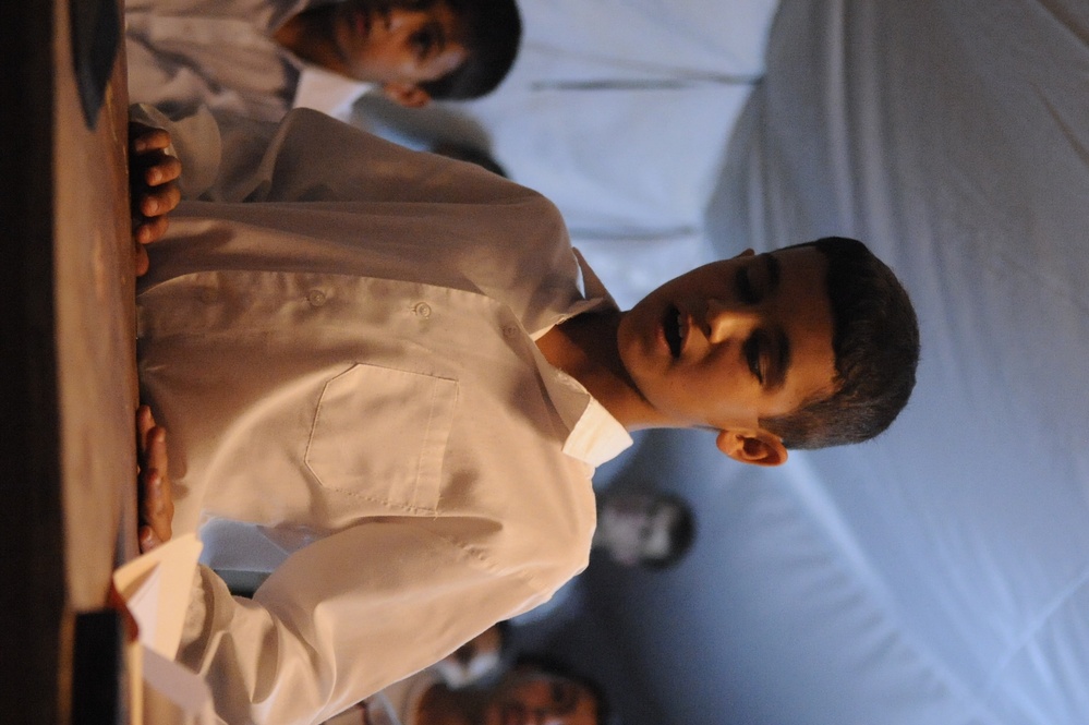 Video teleconference between U.S., Iraqi students in Shayk Sa'ad