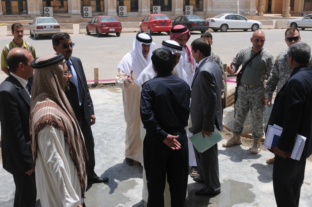 Council meeting in Tikrit