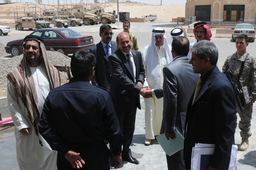 Council meeting in Tikrit
