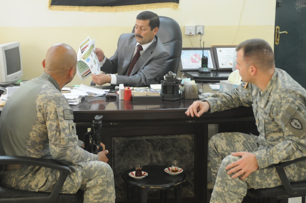 Council meeting in Tikrit