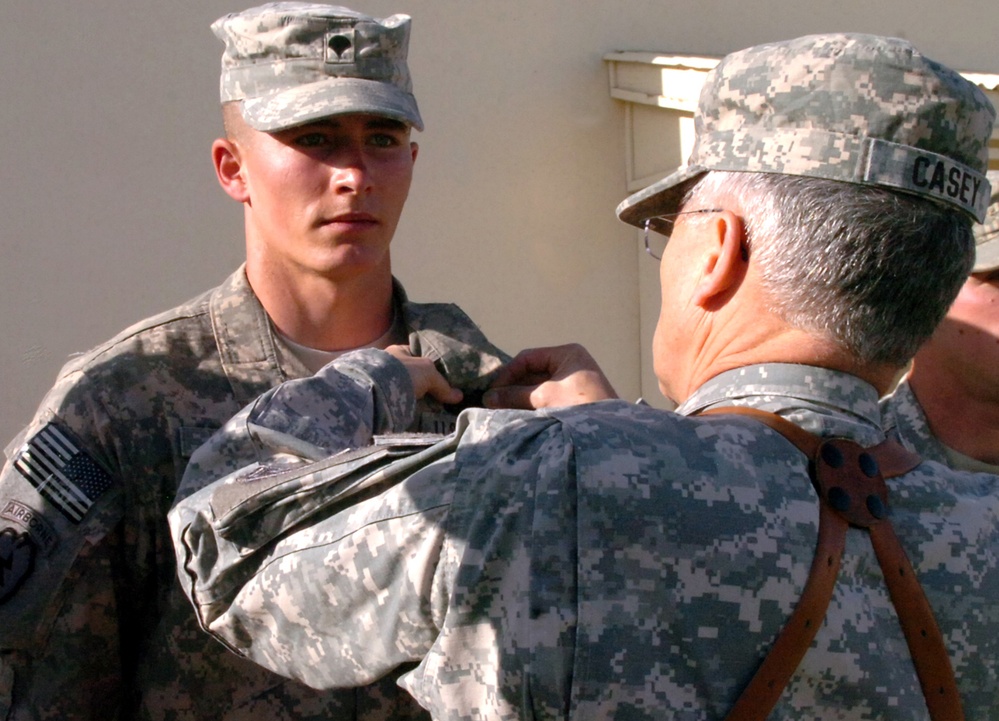 Gen. Casey awards combat action badges
