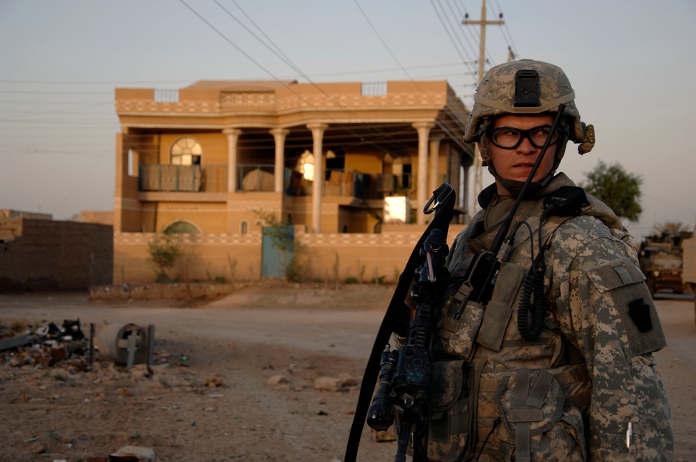 Joint patrol in Abu Ghraib