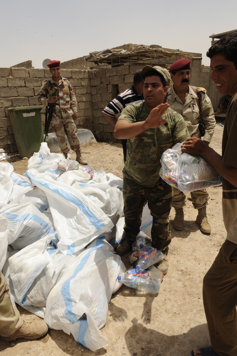 Humanitarian aid in Adhamiyah