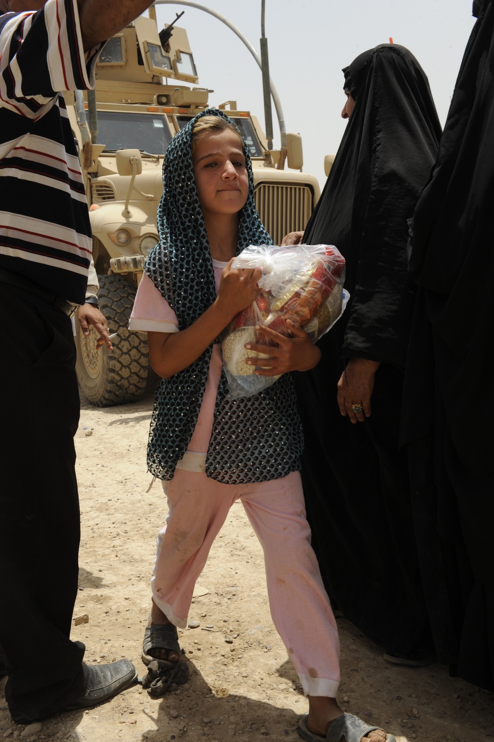 Humanitarian aid in Adhamiyah