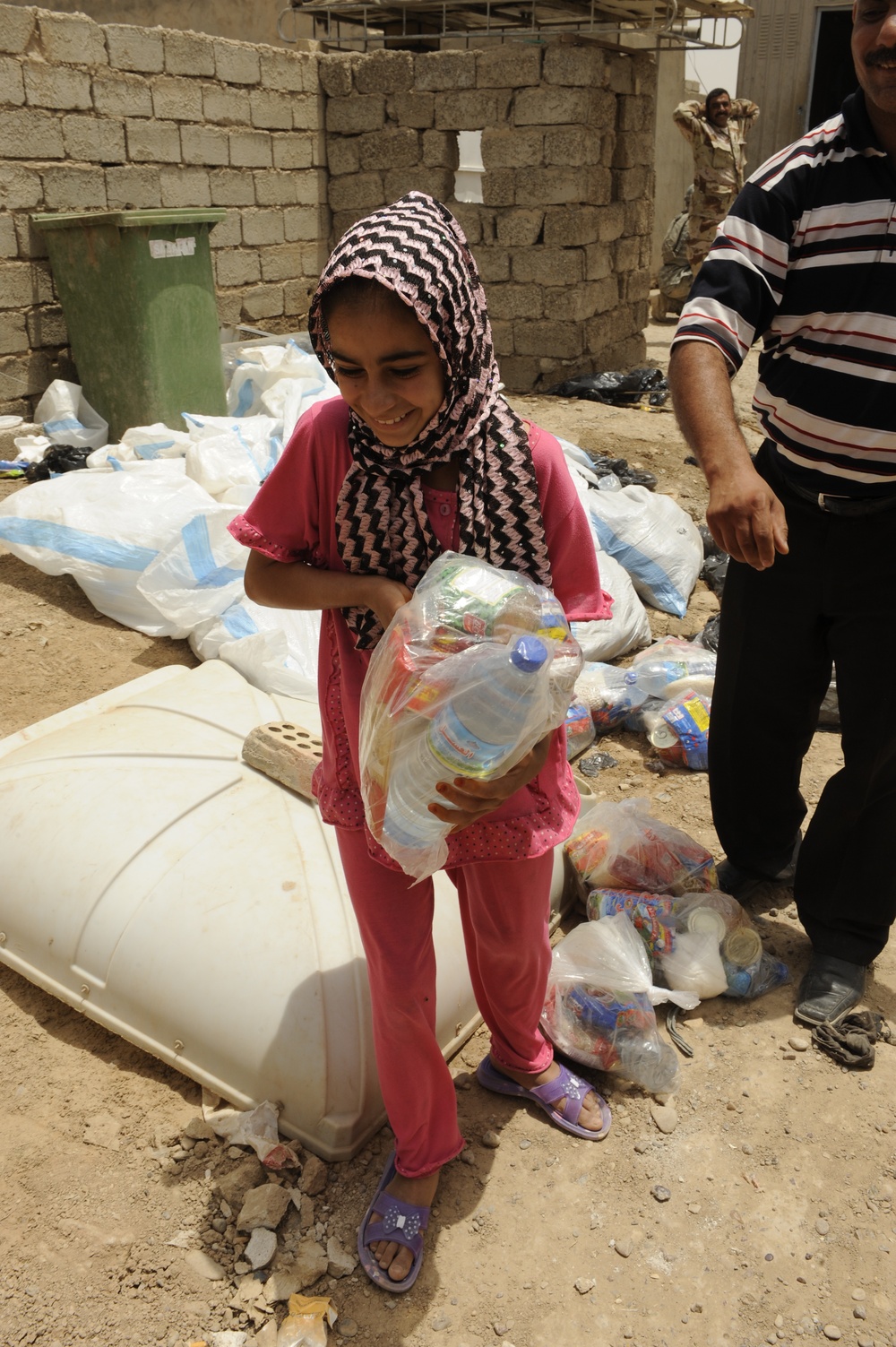 Humanitarian aid in Adhamiyah