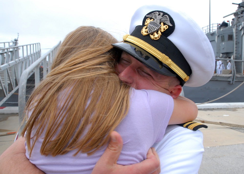 USS Robert G. Bradley Homecoming