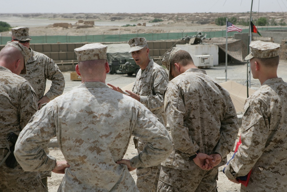 Marine Corps colonel retires after career marked by extensive command
