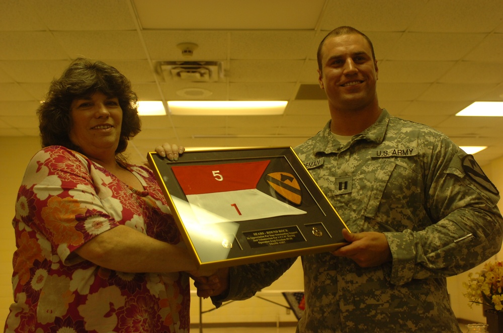 1st Battalion, 5th Cavalry Regiment honors volunteers, sponsors