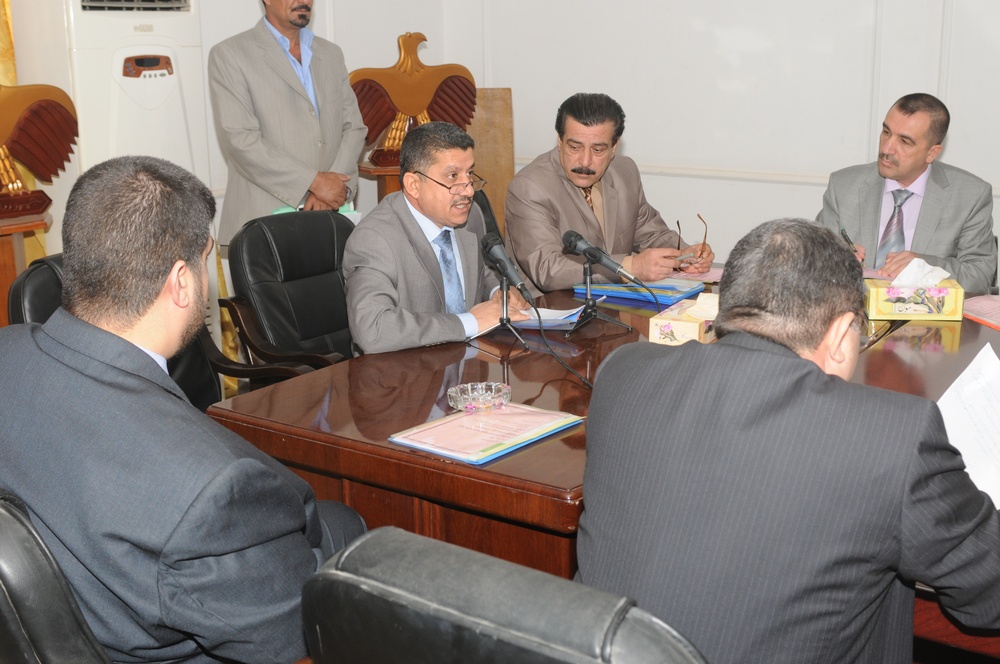 Provincial council meeting in Tikrit