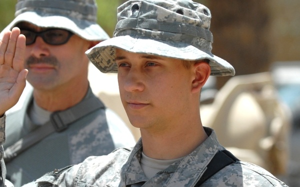 Texas Guardsman re-ups in Baghdad
