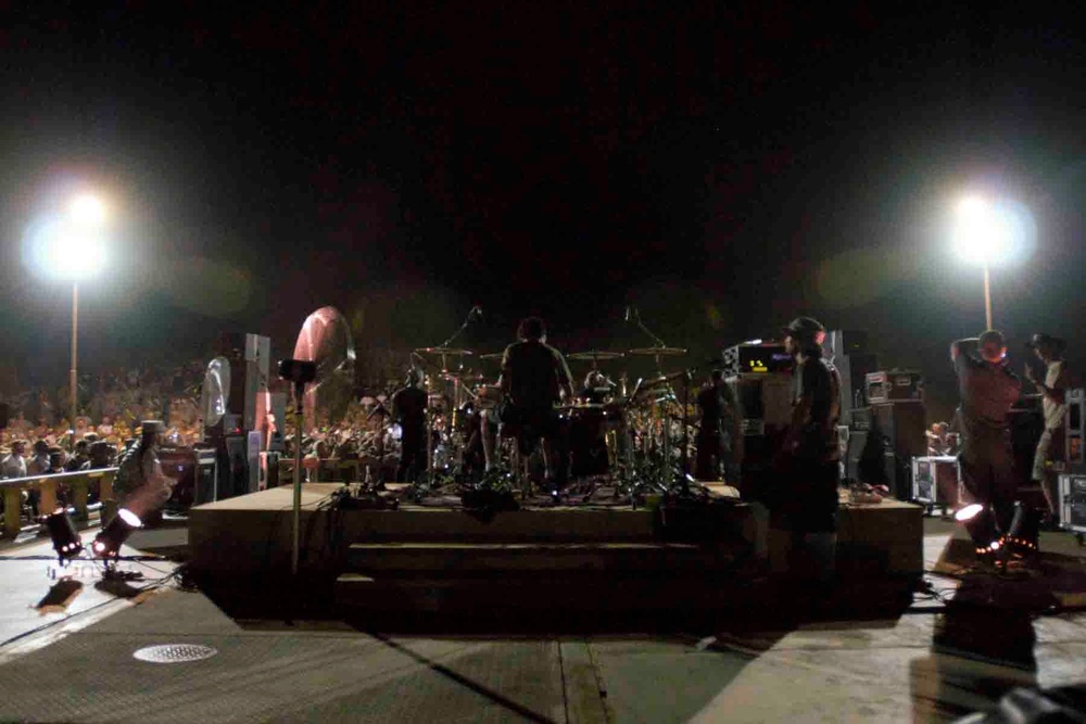 Greywolf troops get a block-rockin' concert; Sevendust gets the experience of a lifetime