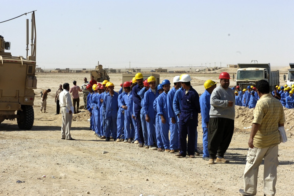 Iraqi students are trained to build
