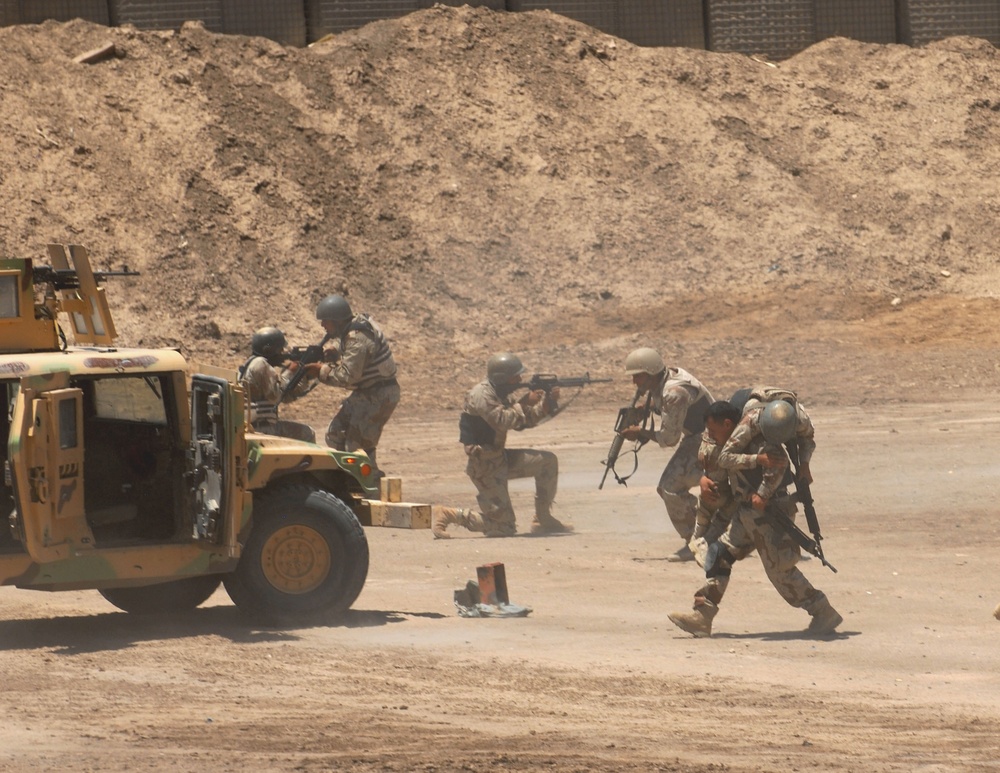 Iraqi Special Operations Forces show off convoy security skills