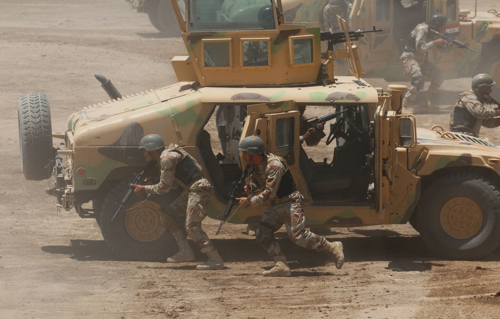 Iraqi Special Operations Forces show off convoy security skills