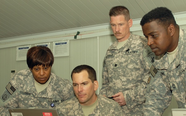 Third Army/U.S. Army Central Refines Humanitarian Assistance Skills During Lucky Warrior 09-01
