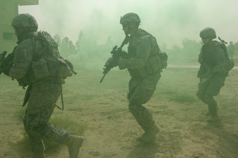 Joint training exercise near Bahbahani, Iraq