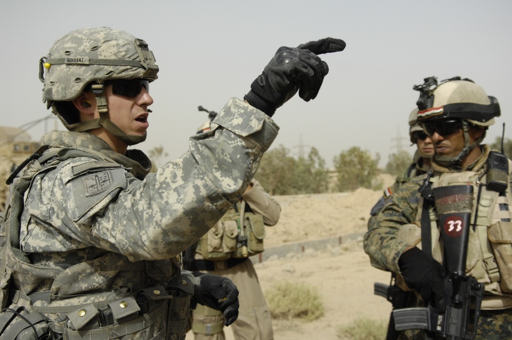 Joint training exercise near Bahbahani, Iraq