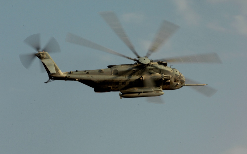 U.S. Marines Train With French Navy Commandos