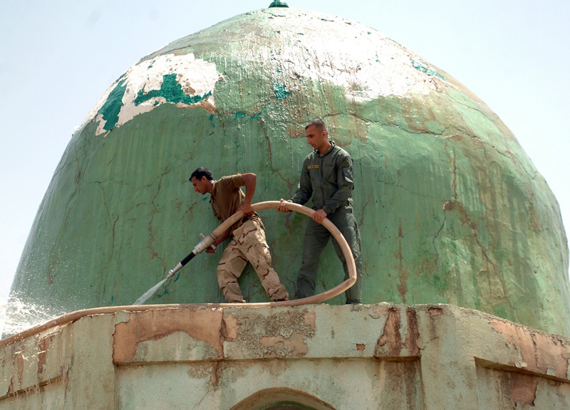American, Iraqi Airmen Partner to Restore Sultan Saqi shrine