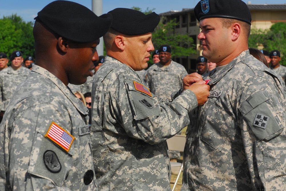 'Iron Knights' award medals to combat veterans