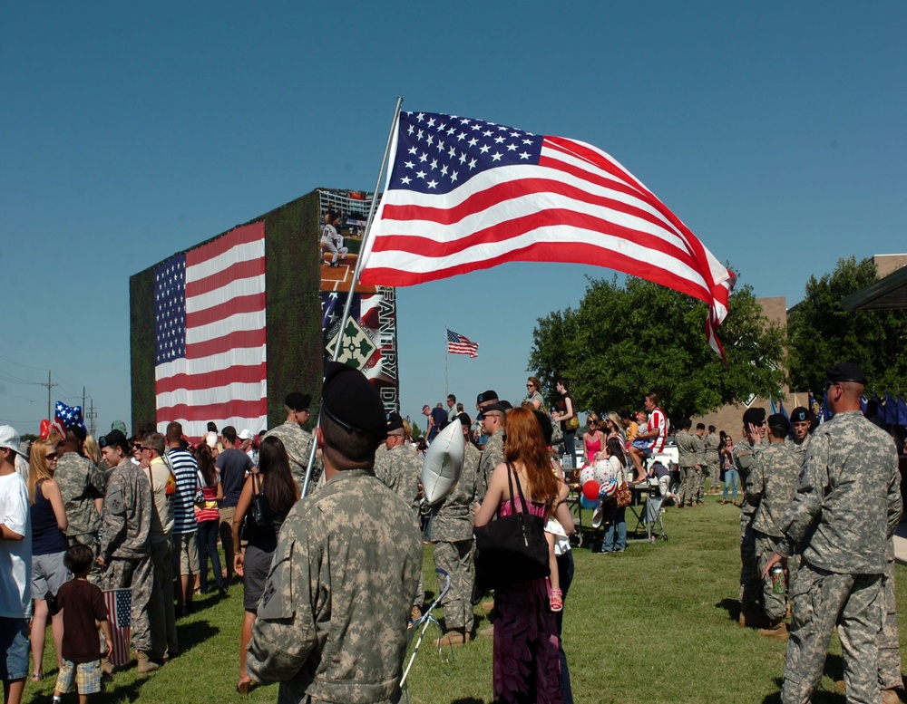 Nearly 2,000 4th Infantry Division Soldiers return home