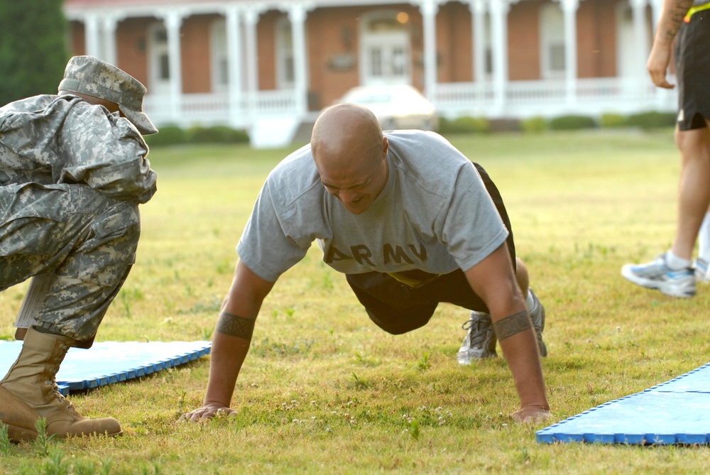 335th Signal Command 'Best Warrior' Compete for Title