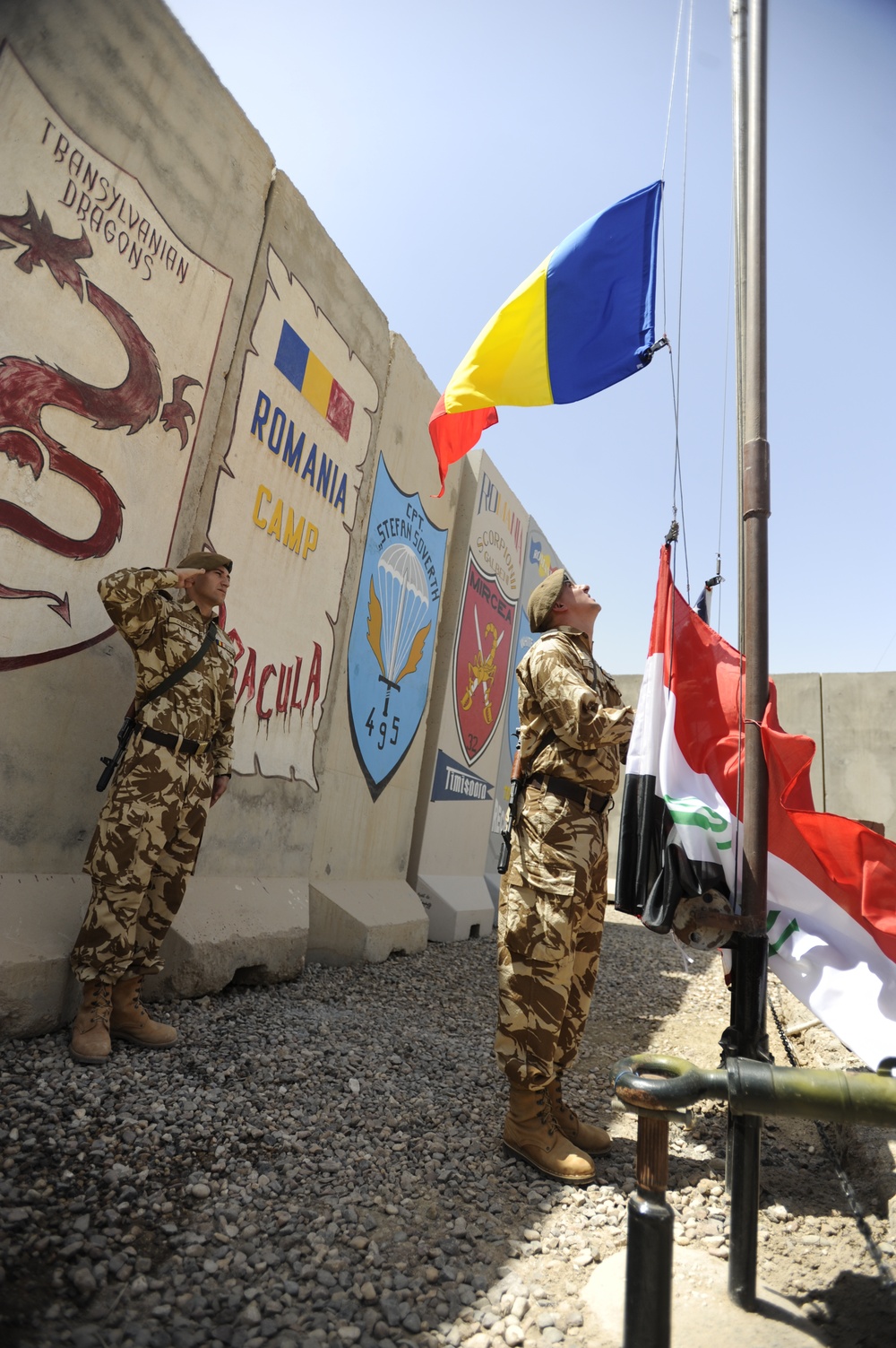 Romanian soldiers celebrate completion of mission in Iraq