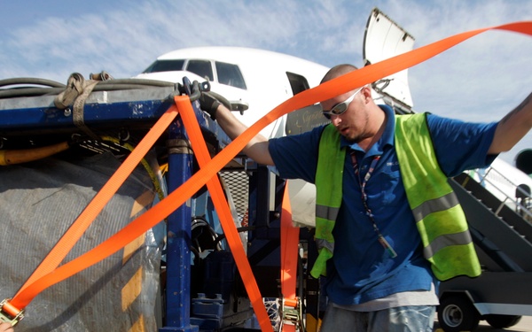 U.S. Navy gear on the way to help with Air France flight recorder search